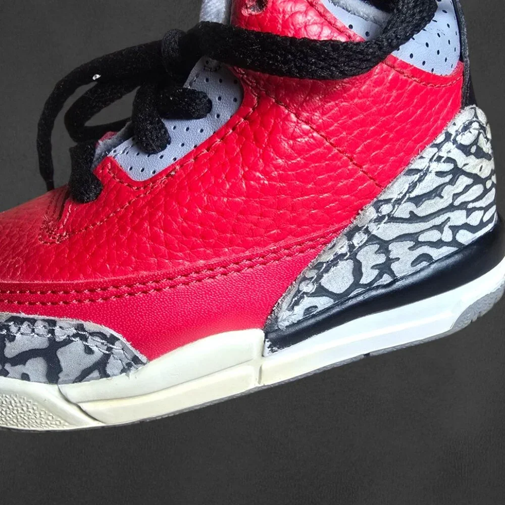 Sneakerhead Air Jordan 3 Retro SE Unite Fire Red Toddler 6C Jumpman